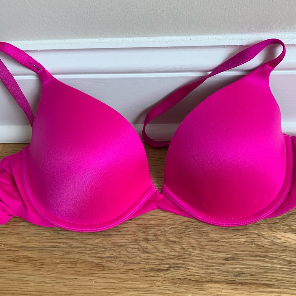 Victoria’s Secret Hot Pink Biofit Bra